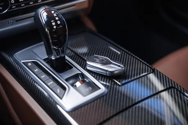 لاكي إليكترا كازينو تطبيق أندرويد/آي أو إس